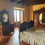 Il Castello Dei Principi Sanseverino Viggianello