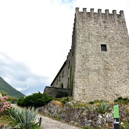 Il Castello Dei Principi Sanseverino 4*