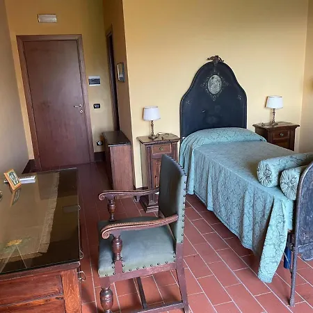 Otel Il Castello Dei Principi Sanseverino