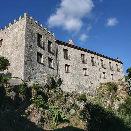 Il Castello Dei Principi Sanseverino 4*
