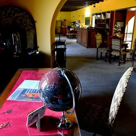 Il Castello Dei Principi Sanseverino Viggianello