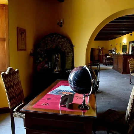 Il Castello Dei Principi Sanseverino Viggianello