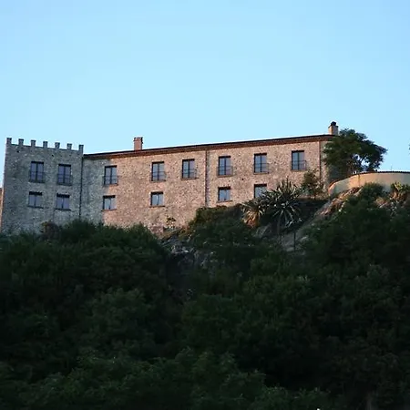 Il Castello Dei Principi Sanseverino Viggianello
