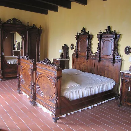 Il Castello Dei Principi Sanseverino Otel 4*