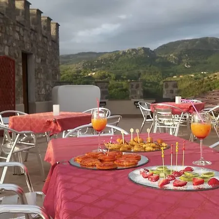 Il Castello Dei Principi Sanseverino 4*