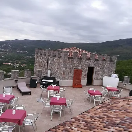 Il Castello Dei Principi Sanseverino