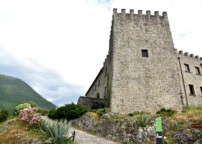 Il Castello Dei Principi Sanseverino 4*